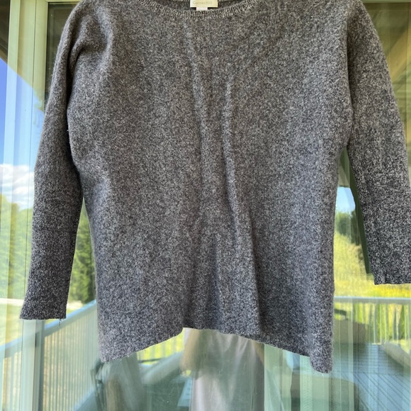 Garnet Hill Charcoal Women's Sweater - Picture 1 of 7
